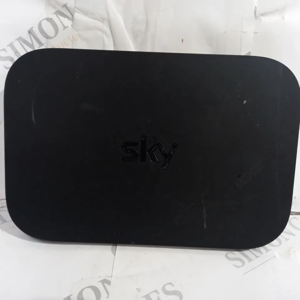 SKY EM150 Q MINI BOX