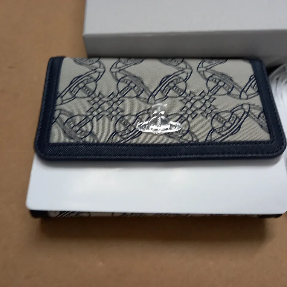 BOXED VIVIENNE WESTWOOD PURSE