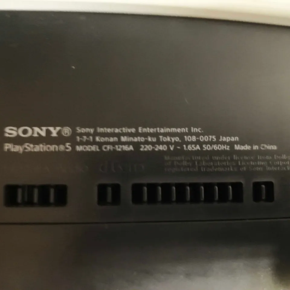 SONY PLAYSTATION 5 GAMES CONSOLE IN WHITE - MODEL CFI-1216A (CONSOLE ONLY)