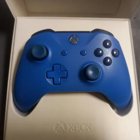 WIRELESS CONTROLLER FOR XBOX ONE - BLUE