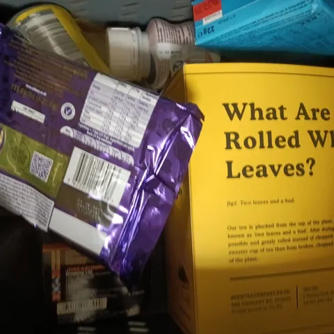 APPROXIMATELY 10 ASSORTED FOOD AND DRINK ITEMS TO INCLUDE POM-BEARS, SIMPLY SALTED CARAMEL FLAVOUR SYRUP, ETC
