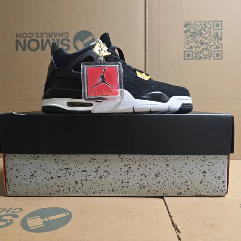 BOXED PAIR OF NIKE WOMEN'S AIR JORDAN 4 RETRO SHOES IN BLACK/METALLIC GOLD SIZE UK 4.5