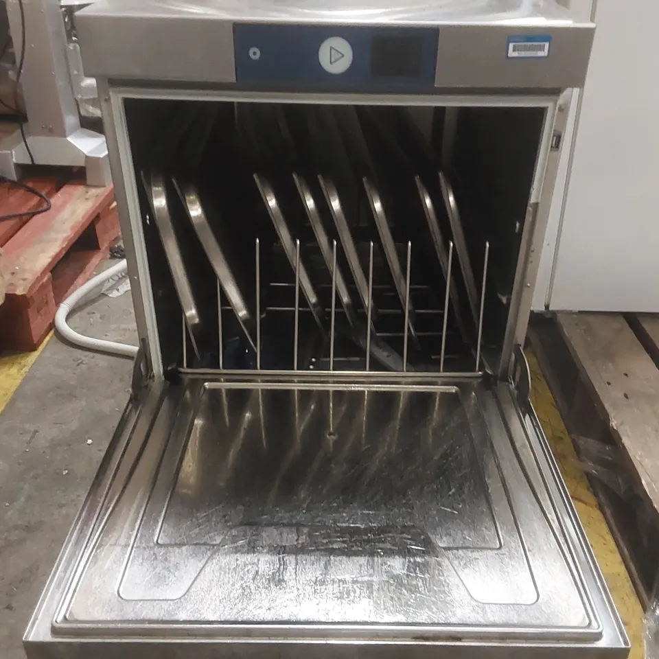 HOBART COMMERCIAL DISHWASHER