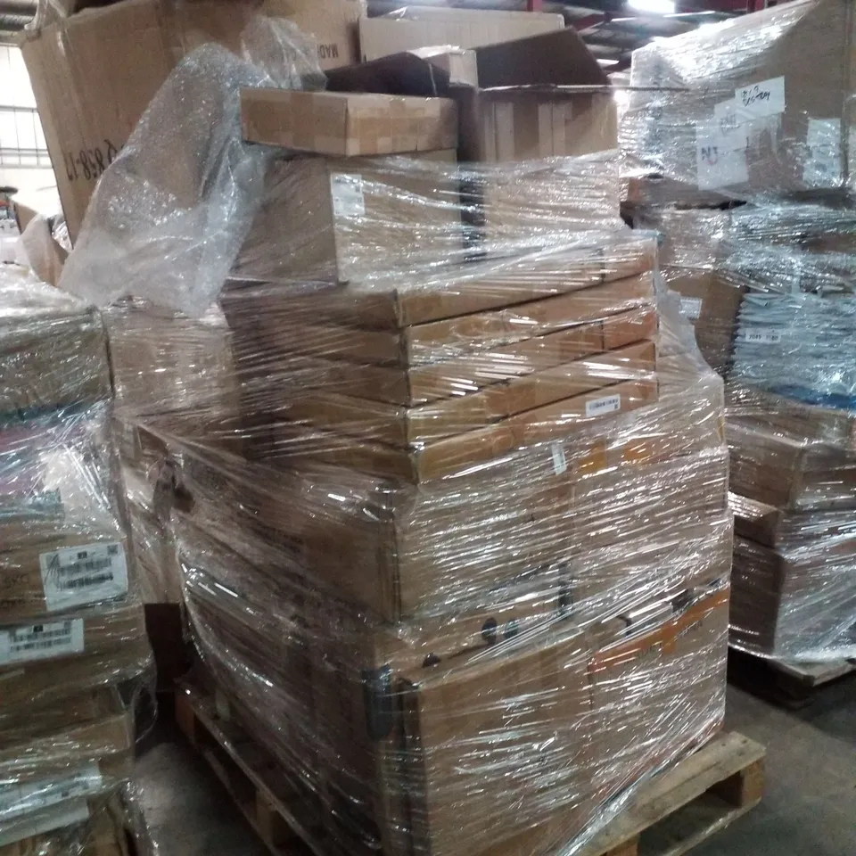PALLET CONTAINING ASSORTED PRODUCTS INCLUDING BABY STROLLERS, BLOWER MOTORS & ASSORTED FURNITURE PARTS