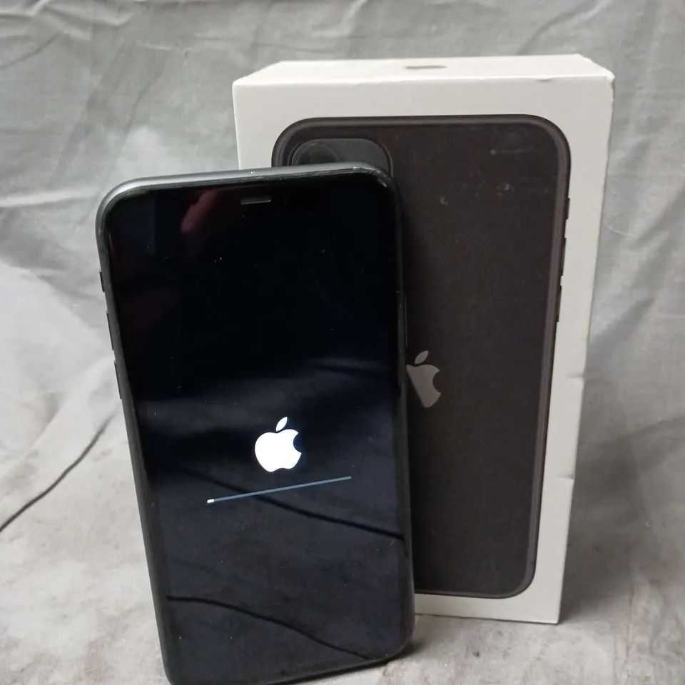 BOXED APPLE IPHONE 11 SMARTPHONE 