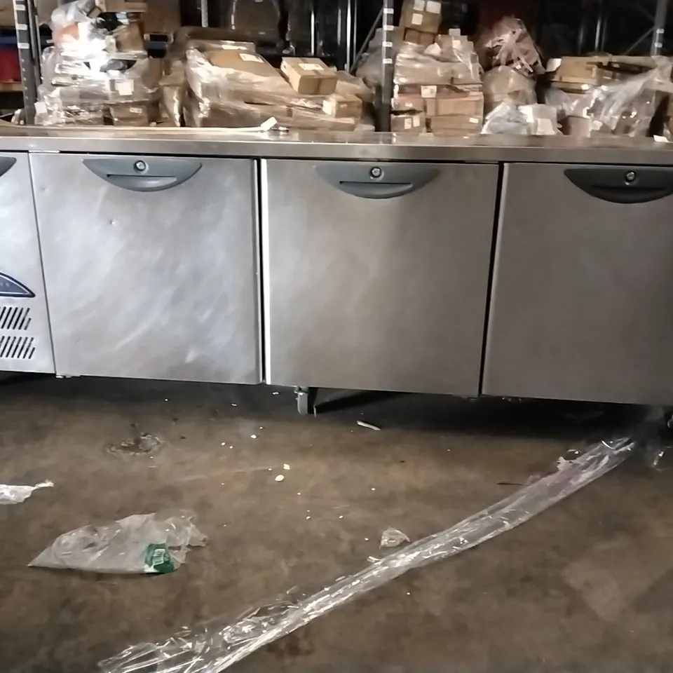 WILLIAMS EMERALD GASTRONORM COUNTER FRIDGE