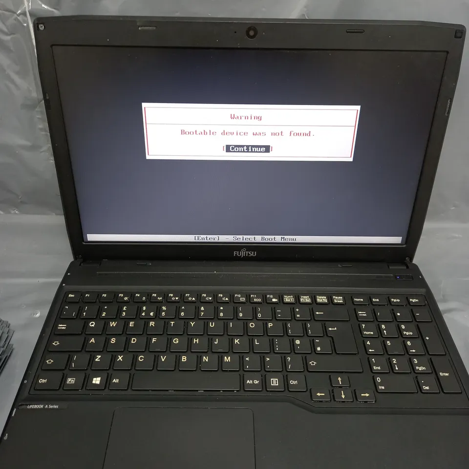 FUJITSU LIFEBOOK A514 15 INCH I3-4005U 1.70GHZ