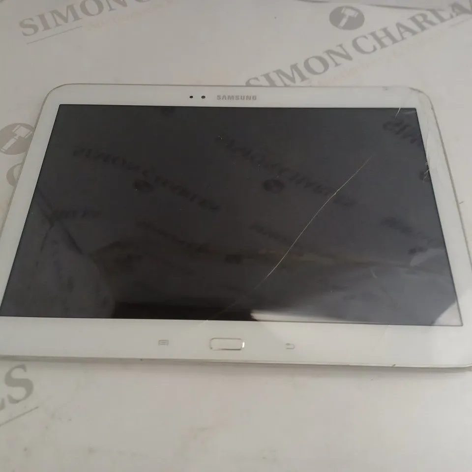 SAMSUNG GT-P5210 TABLET