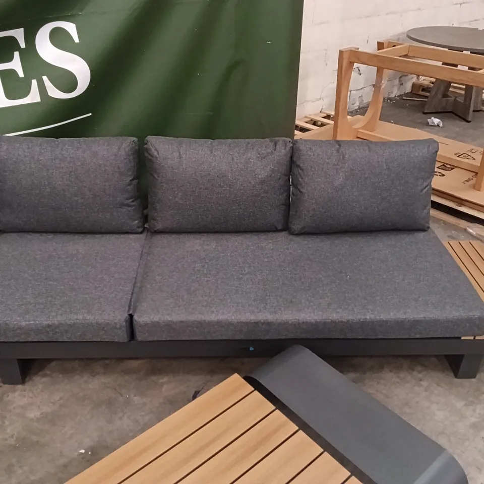 NORFOLK LEISURE EASTON LARGE CORNER SET WITH CUSHIONS AND SUN RECLINER