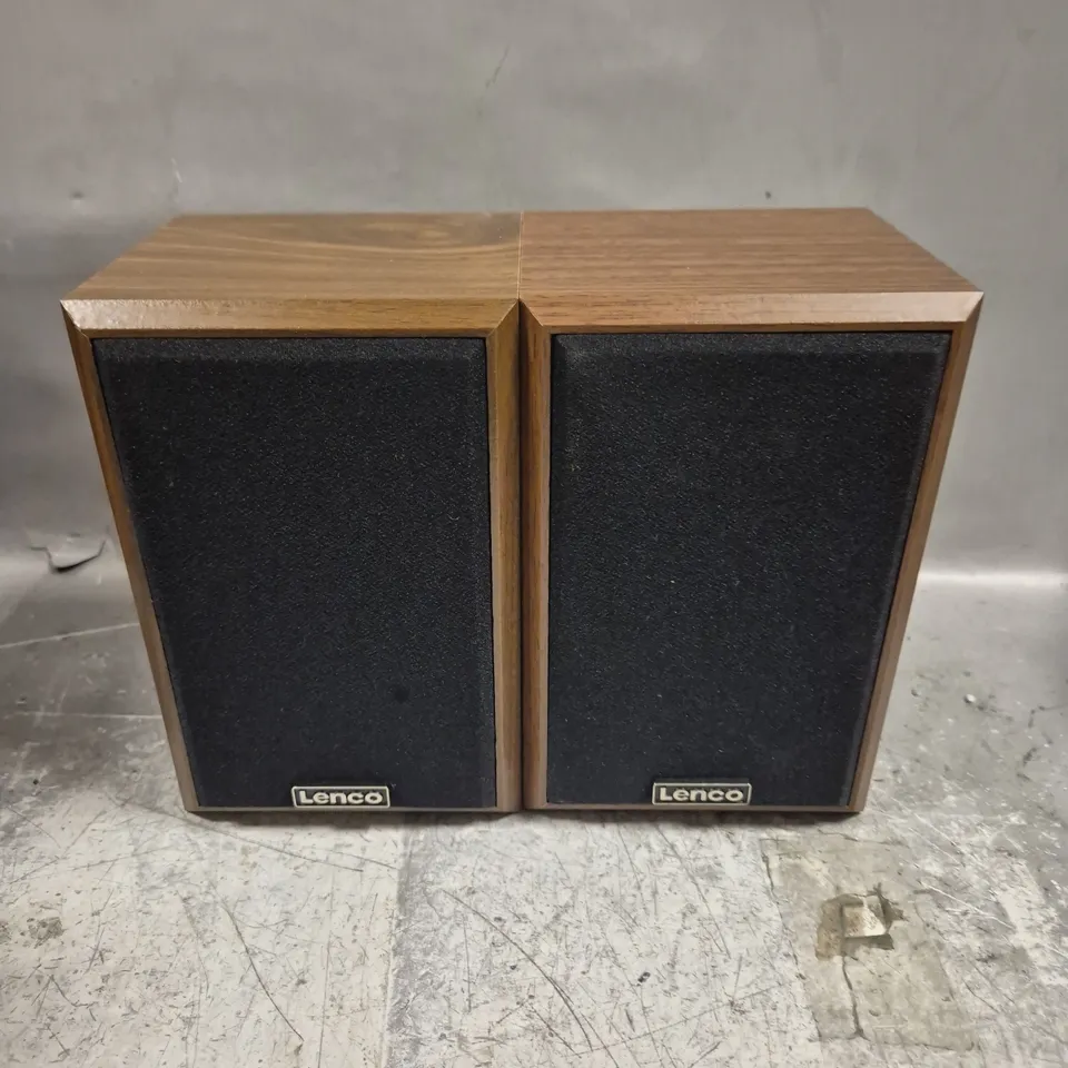 PAIR OF LENCO WOODEN SPEAKERS IN BROWN