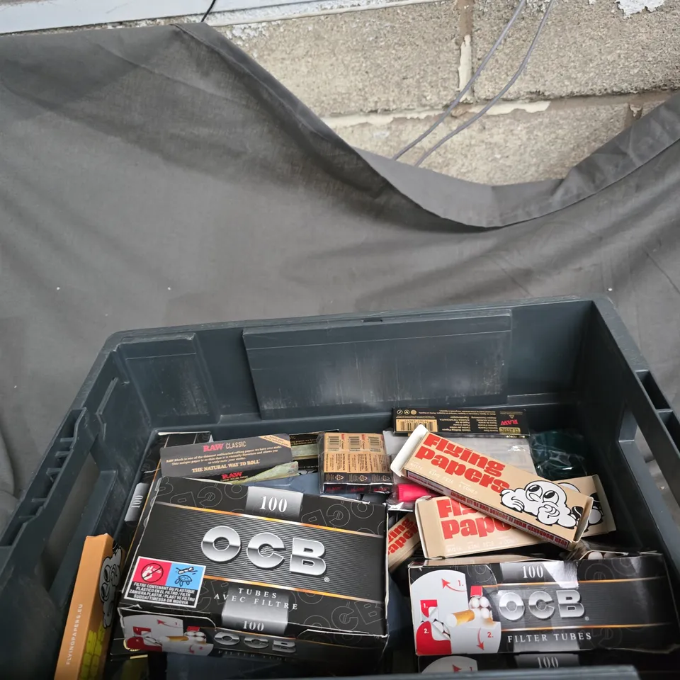 APPROXIMATELY 25 ITEMS OF ASSORTED ROLLING PAPERS & SMOKING ACCESSORIES BUNDLE – OCB TUBES, RAW ORIGINAL ROLLER, MOON PAPERS.