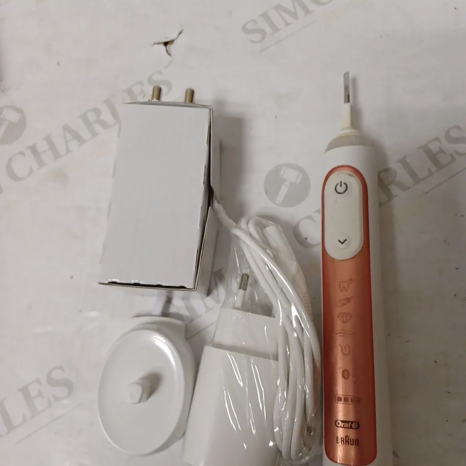 ORAL-B GENIUS X LIMITED EDITION ELECTRIC TOOTHBRUSH