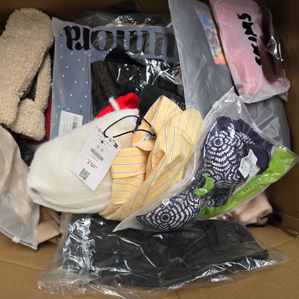 BOX OF ASSORTED CLOTHING IN DIFFERENT SIZES AND STYLES / COLLECTION ONLY 