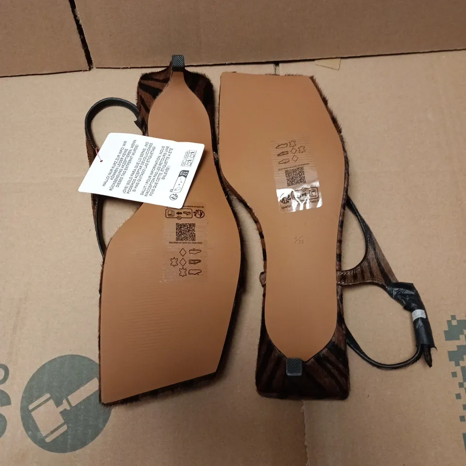 TOPSHOP SUNSHINE TOE-THONG MID-HEEL SANDAL – BROWN ZEBRA PRINT, UK 6