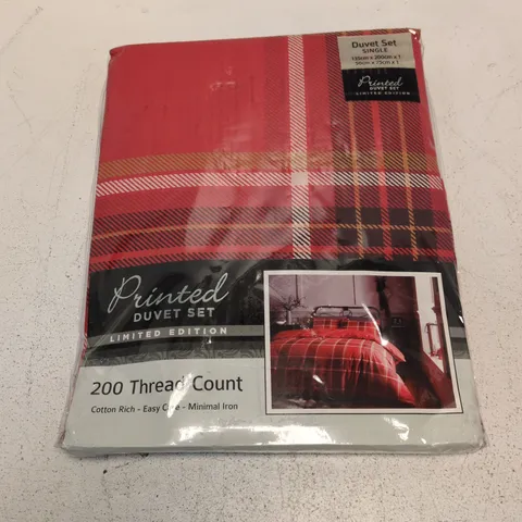 PRINTED DUVET SET LIMITED EDITION RED MULTI - SINGLE