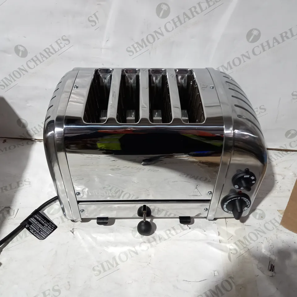 DUALIT 4 SLICE TOASTER