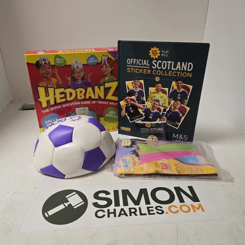 APPROXIMATELY 25 ASSORTED TOYS, GAMES, GIFTS AND NOVELTIES TO INCLUDE HEDBANZ, OFFICIAL SCOTLAND STICKER COLLECTION, GONG FOOTBALL, ETC - COLLECTION ONLY