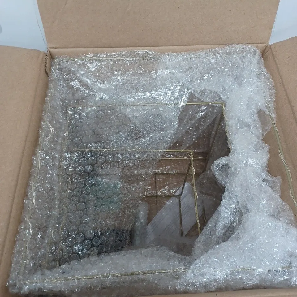 SARA DAVIES SET OF 3 INDOOR/OUTDOOR PRE-LIT CUBES