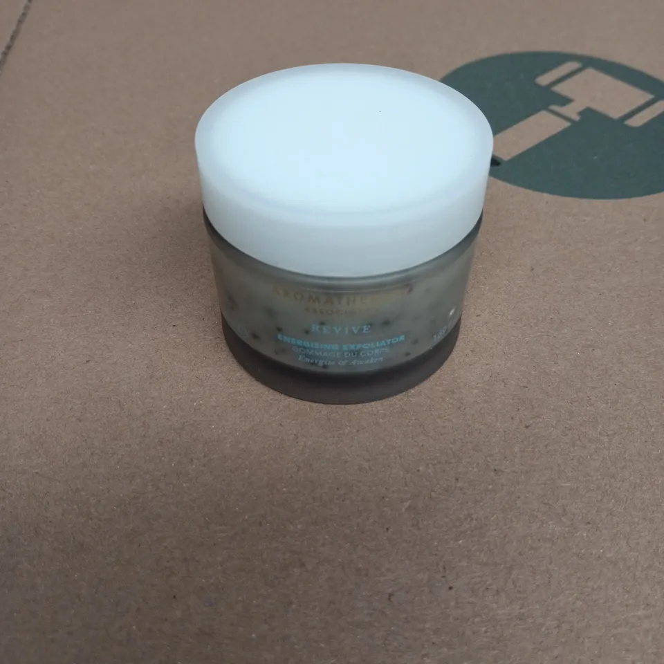 AROMATHERAPY ASSOCIATES REVIVE ENERGISING EXFOLIATOR 50ML UNBOXED