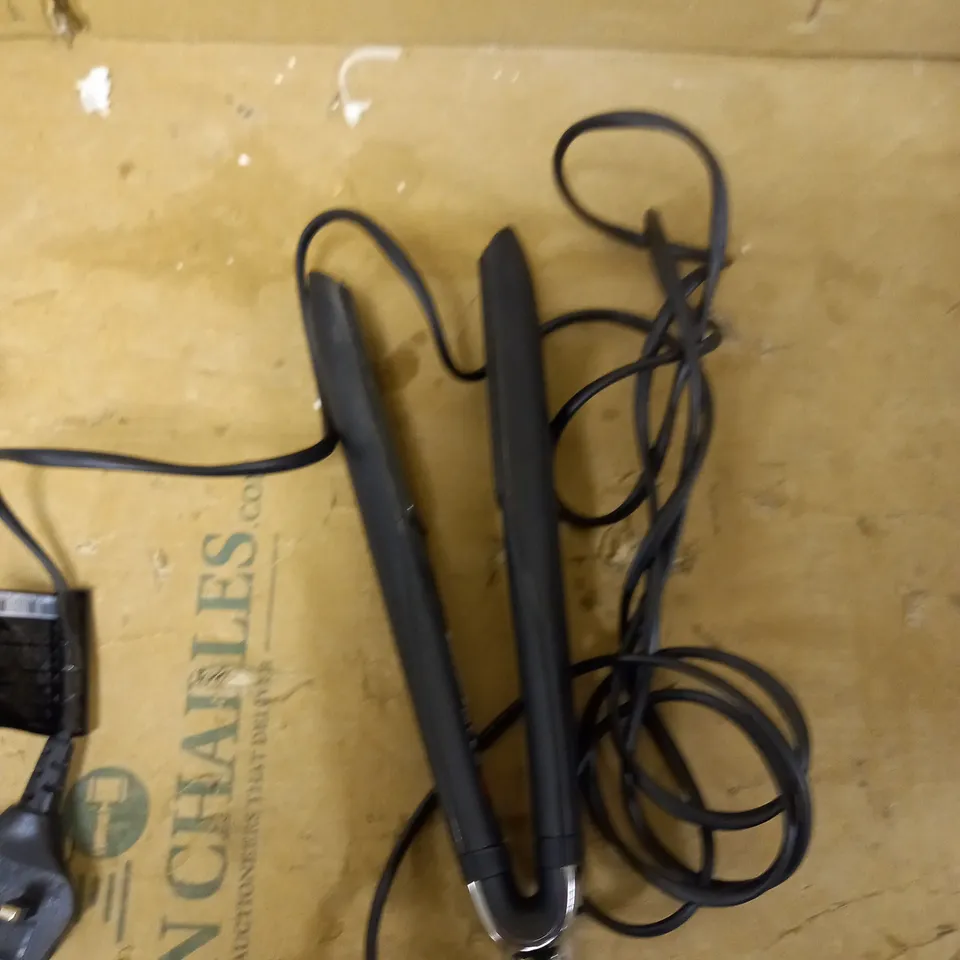 GHD PLATINUM+ STYLER BLACK PROFESSIONAL SMART HAIR STRAIGHTENERS