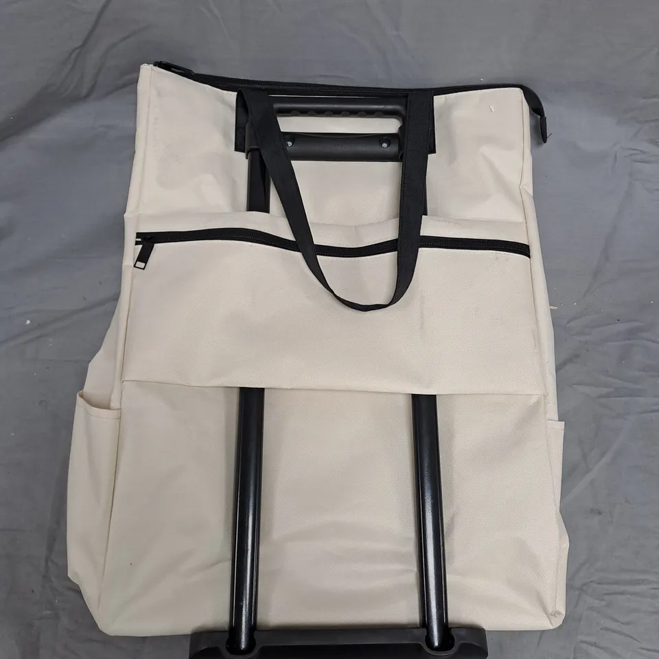 ORGANISED OPTIONS ON THE GO INSULATED SHOPPER BAG WITH WHEELS IN OATMEAL