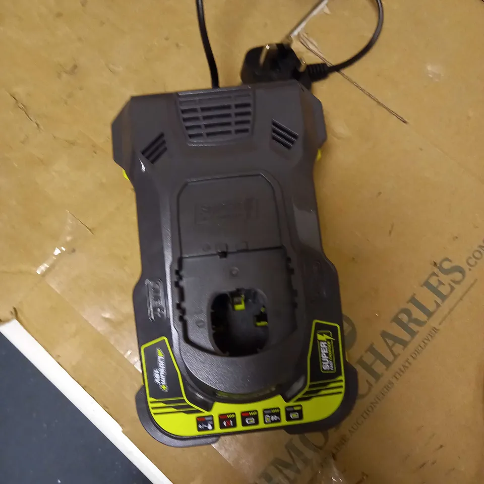 RYOBI-ONE+ 18V SUPER FAST CHARGER
