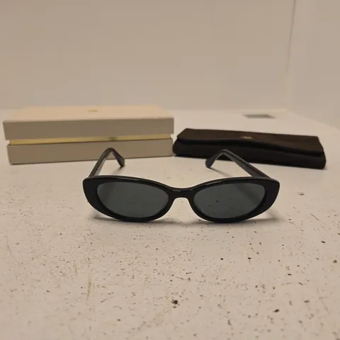 PRAGNELL BLACK SUNGLASSES WITH GOLD-SCRIPT TEMPLE LOGO