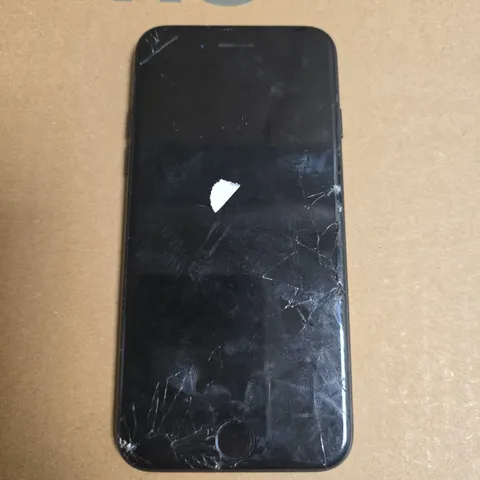 APPLE IPHONE 7 A1778 MOBILE PHONE