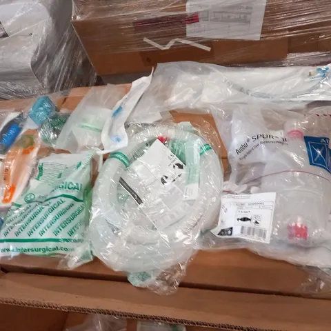 PALLET OF APPROXIMATELY 12 BOXED MECHANICAL VENTILATOR CONSUMABLES KITS TO INCLUDE; MANUAL RESUS BAG, HEAT MOISTURE EXCHANGER MECHANICAL FILTER WITH SAMPLING PORT, FACEMASK ANAESTHETIC, BREATHING CIRC