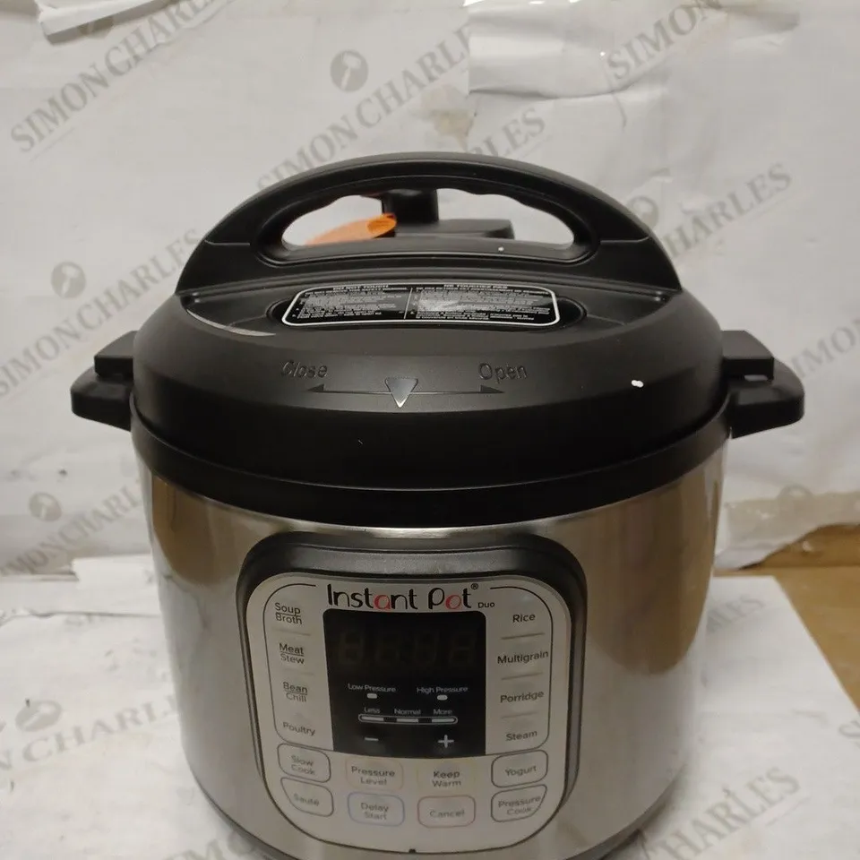 INSTANT POT DUO SMART PRESSURE COOKER