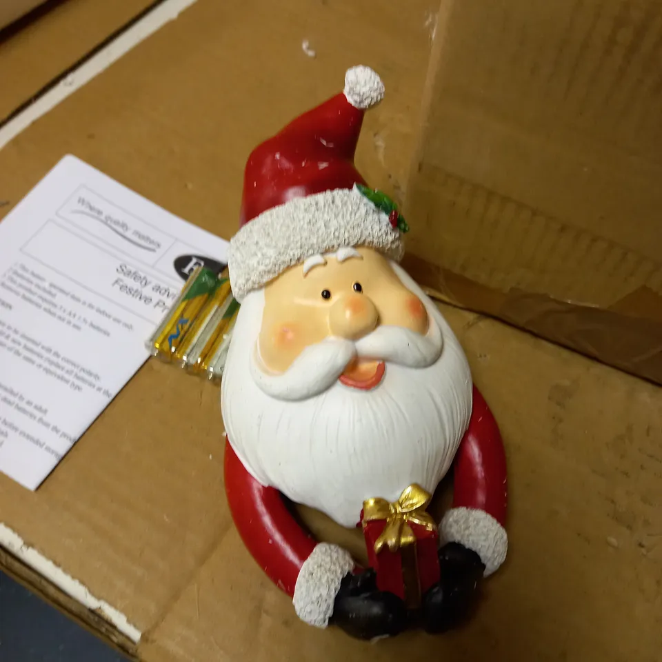 FESTIVE PRE-LIT LARGE GLASS CHRISTMAS CHARACTER - SANTA