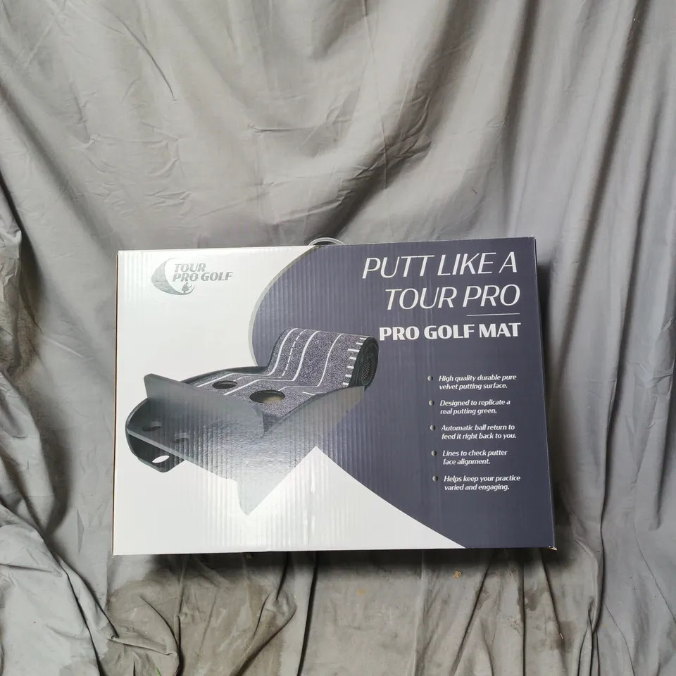 TOUR PRO GOLF MAT – PUT LIKE A TOUR PRO! (BOXED)