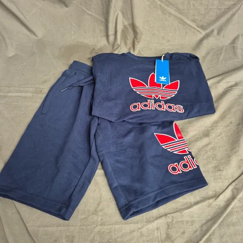 ADIDAS KIDS TSHIRT & SHORTS SET IN NAVY/RED SIZE 7-8YRS