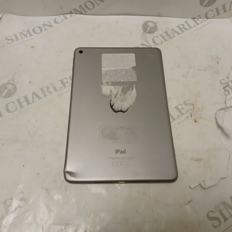 APPLE IPAD IN GREY MODEL A1538