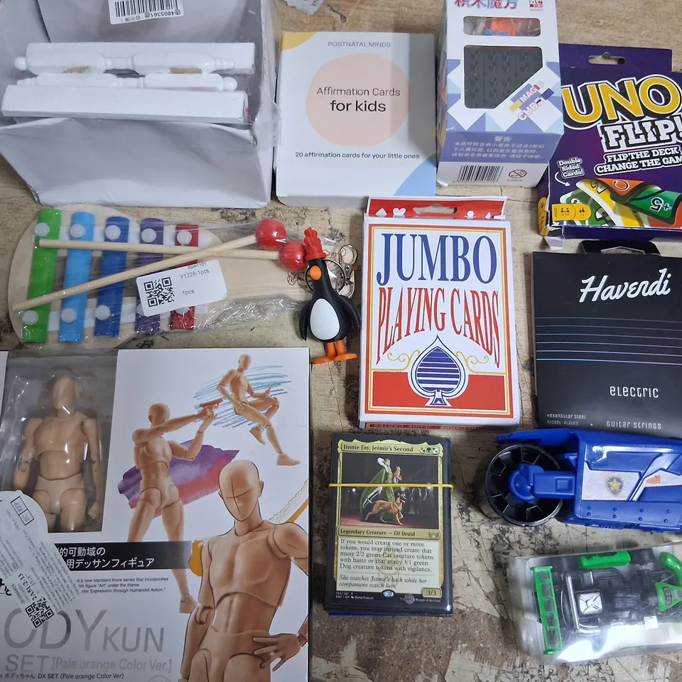 TOTE OF ASSORTED TOYS AND ACCESSORIES TO INCLUDE;