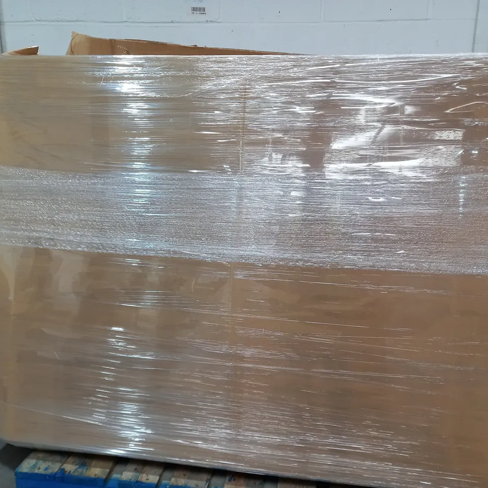 PALLET OF 5 ASSORTED TELEVISION & MONITORS TO INCLUDE - HISENSE E7KQ 65" 4K ULTRA HD QLED SMART TV - TECHWOOD 58AO10UHD 58" 4K ULTRA HD LED SMART TV - PHILIPS AMBILIGHT 55PUS8108/12 55" SMART 4K ULTRA