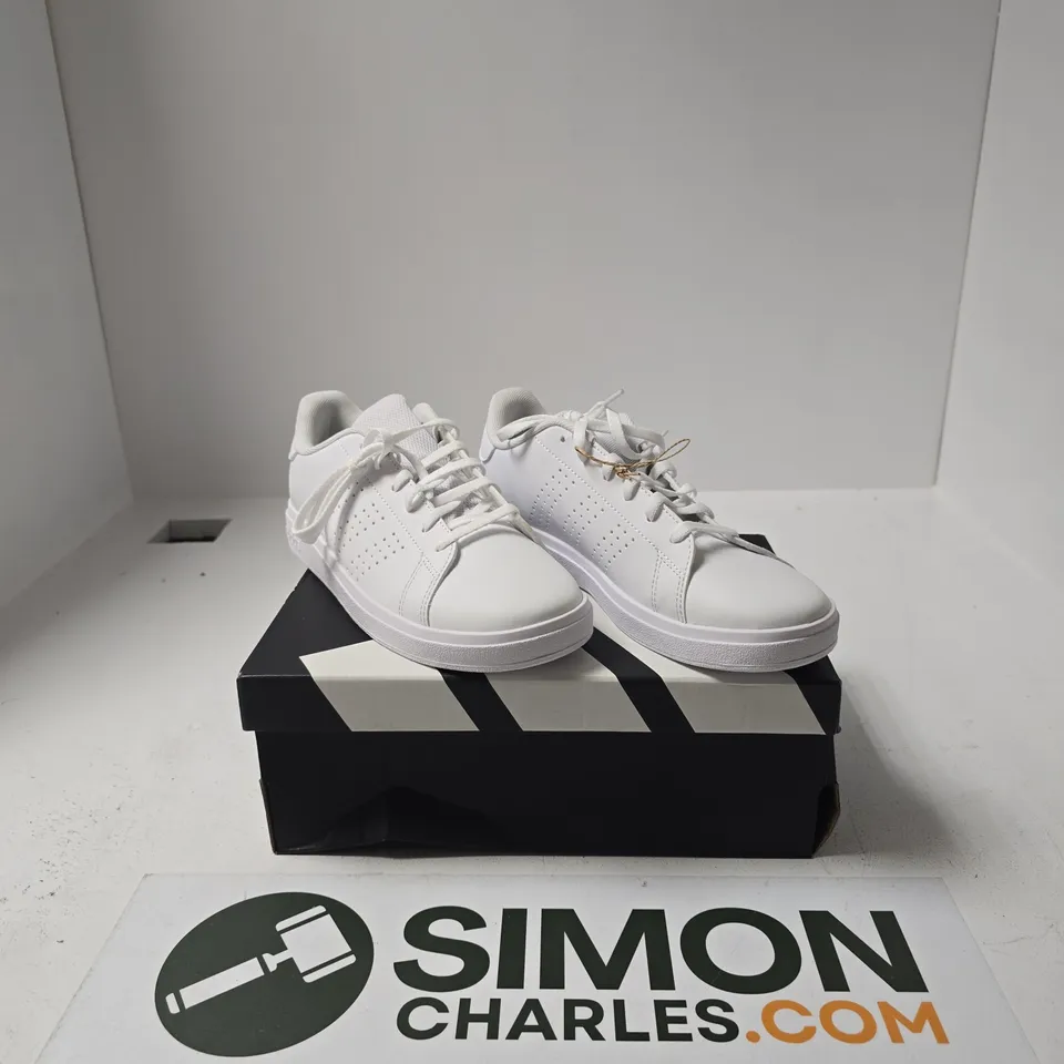 BOXED PAIR OF ADIDAS ADVANTAGE BASE SHOES SIZE UK 5