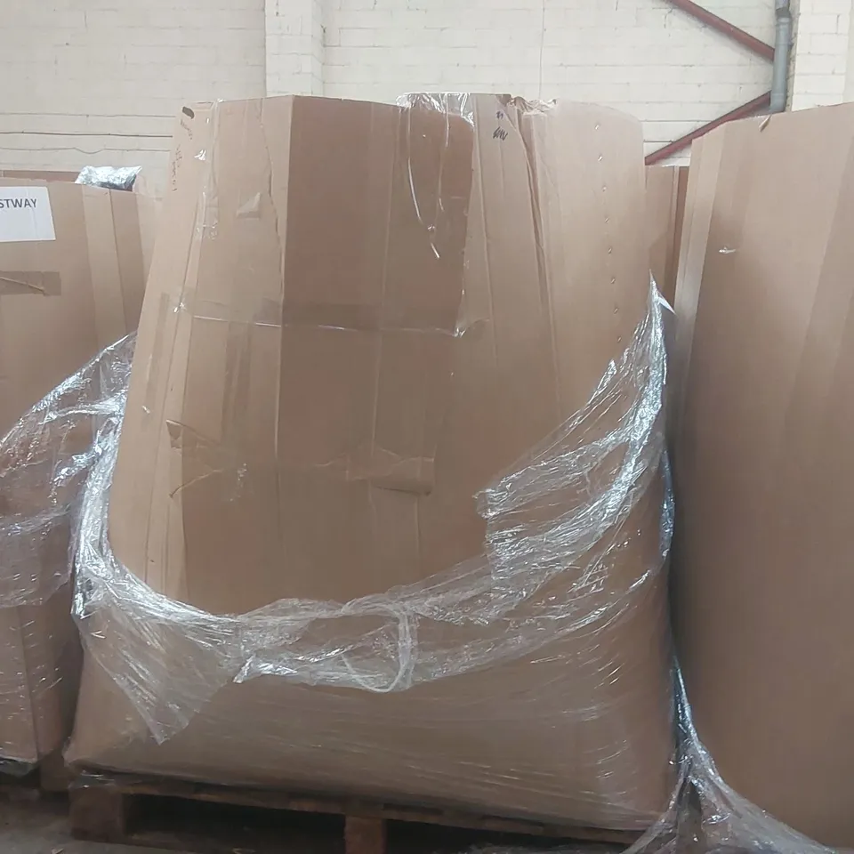 PALLET CONTAINING APPROXIMATELY 600x BRAND NEW ASSORTED DESIGNER CLOTHING ITEMS INCLUDING: SIMPLY BE BATHING SUIT, JEANS, SKIRT, JD WILLIAMS TOPS ECT