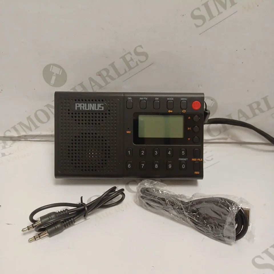 BOXED PRUNUS J-401 AM/FM/SW RADIO. 