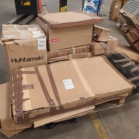 PALLET OF ASSORTED GOODS TO INCLUDE TABLE TOP, SHELVING UNIT & BIN.