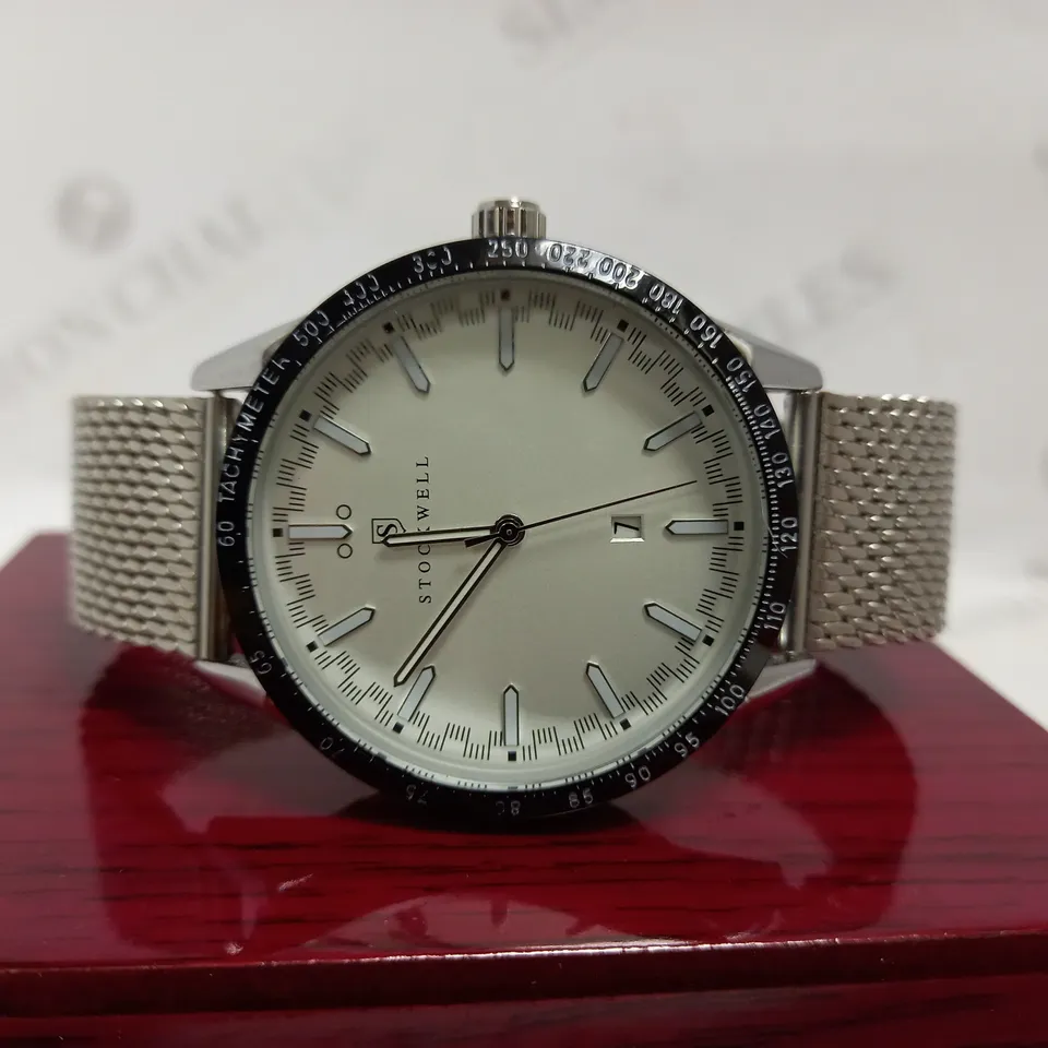 STOCKWELL DATE DIAL MESH STRAP WRISTWATCH