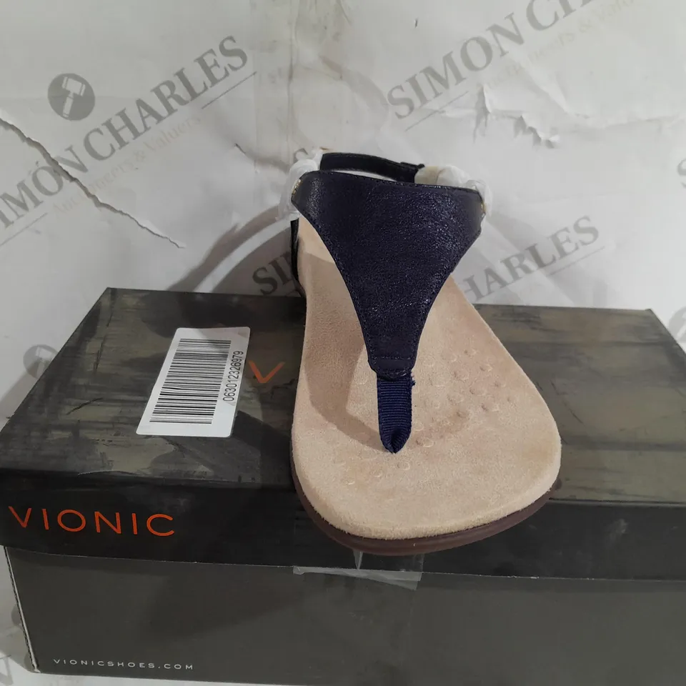 VIONIC LEATHER SANDALS SIZE 5