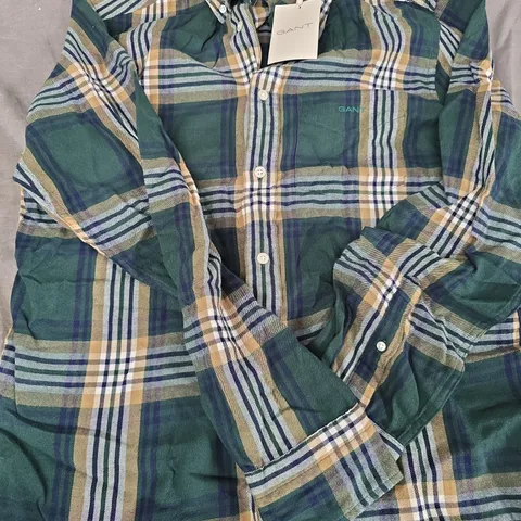 GANT REG WINDBLOWN FLANNEL CHECK SHIRT IN TARTAN GREEN SIZE MEDIUM
