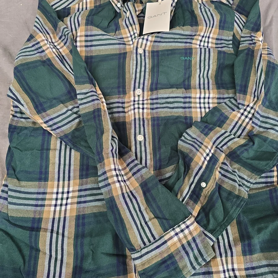 GANT REG WINDBLOWN FLANNEL CHECK SHIRT IN TARTAN GREEN SIZE MEDIUM