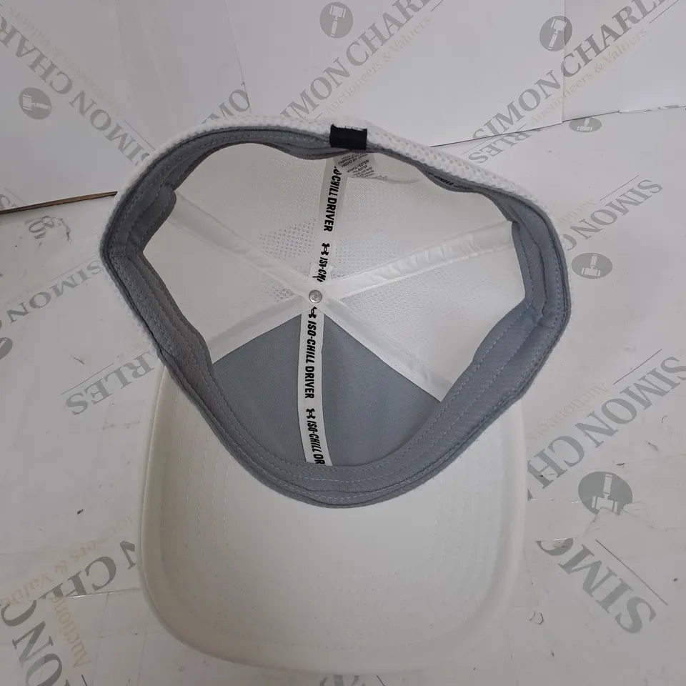 UNDER ARMOUR BASEBALL CAP