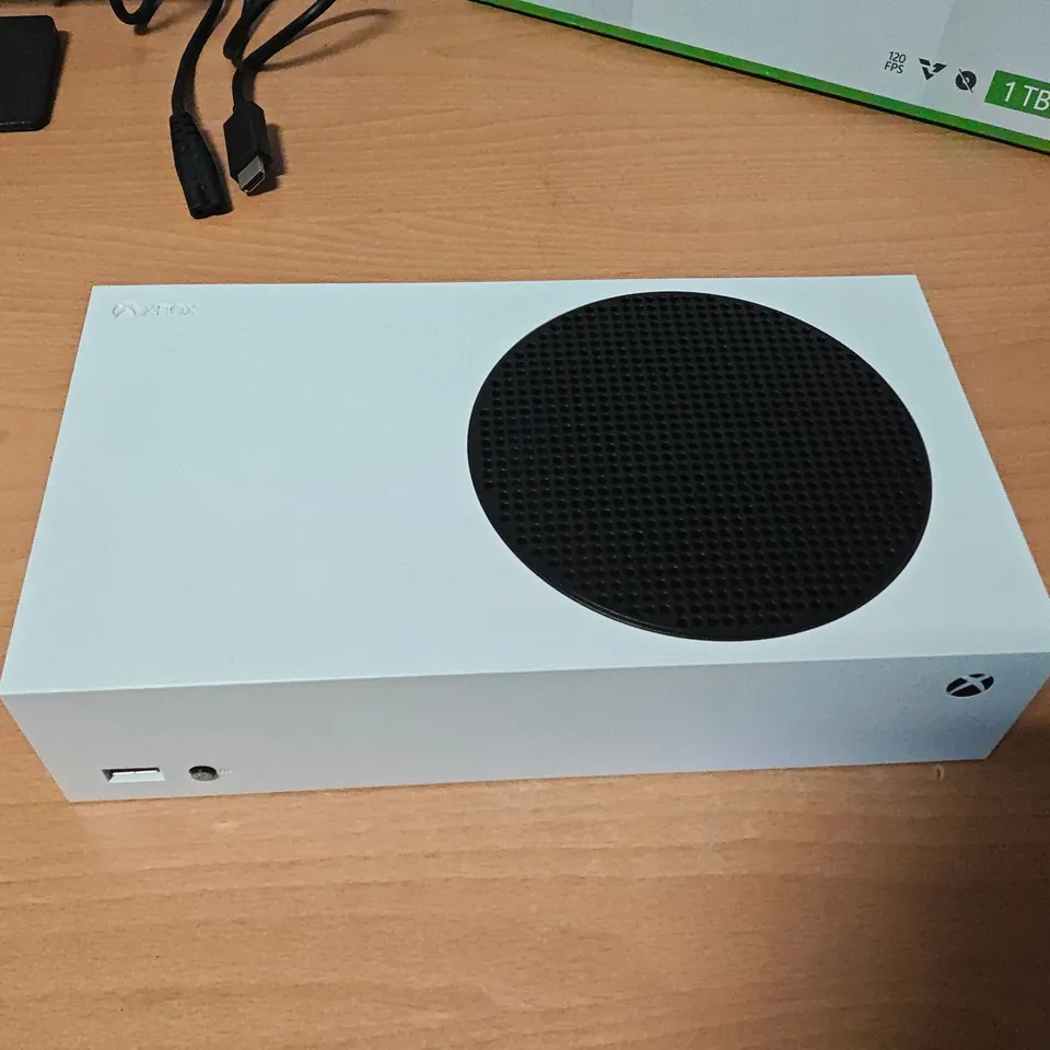 BOXED XBOX SERIES S 1TB GAMES CONSOLE