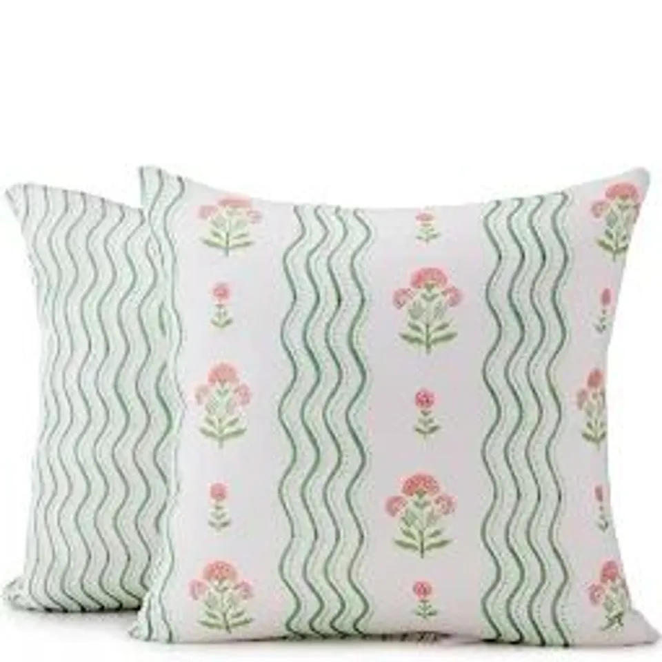 SARA BY SARA DAVIES 4 FLORAL PRING CUSHIONS