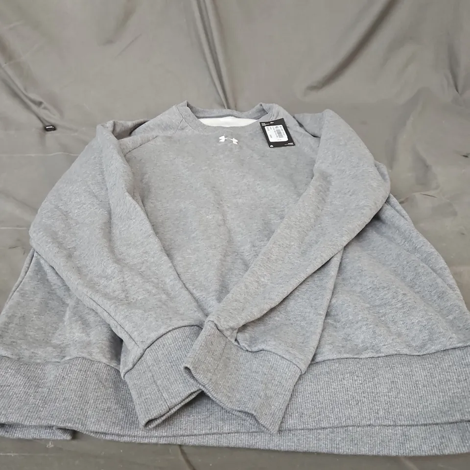 UNDER ARMOUR RIVAL FITTED CREW SWEATSHIRT – GREY – UK LARGE