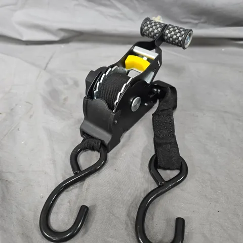 RATCHET TIE-DOWN STRAP WITH DUAL J-HOOKS