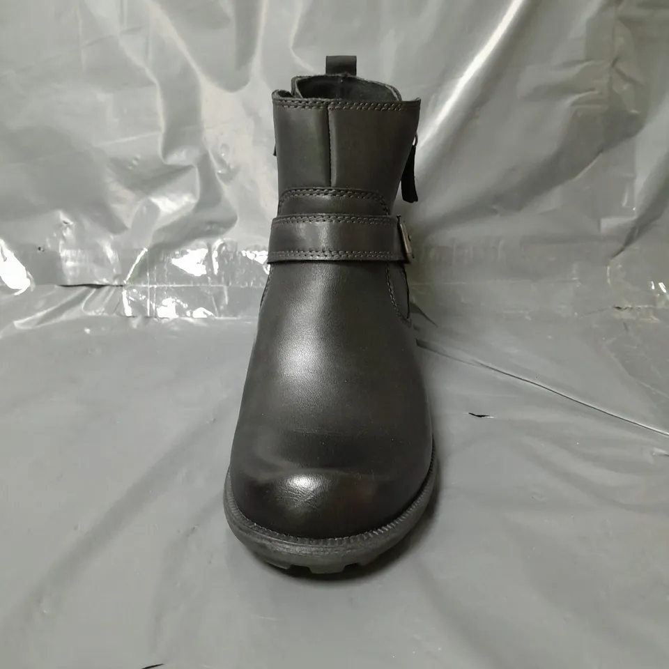 FREE SPIRIT GRETA BOOTS BLACK SIZE 6 